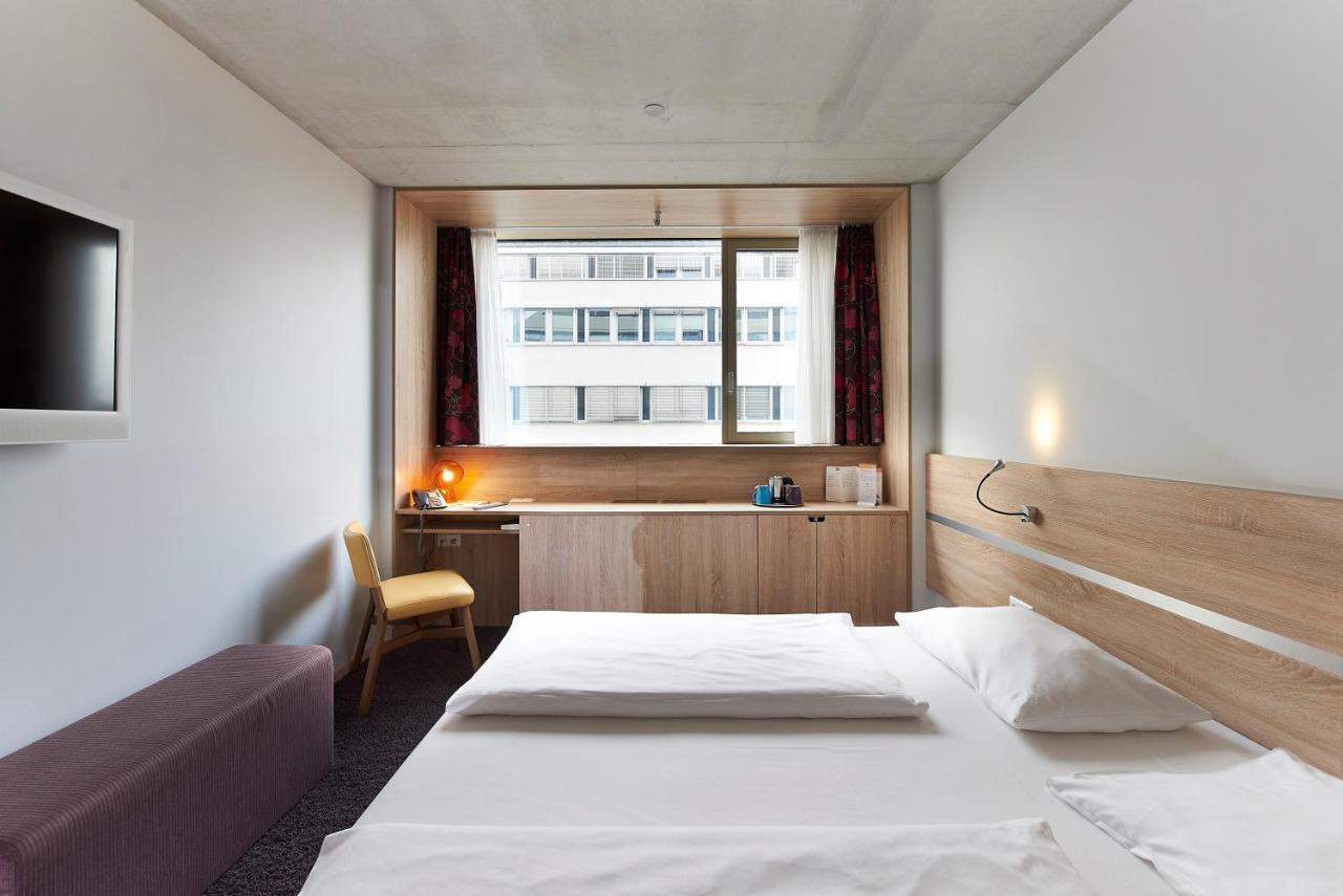 Simm's - Cityhotel Next To Metro U3 Viena