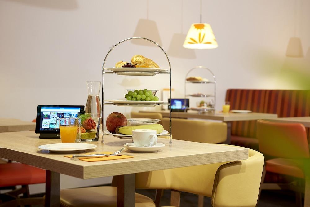 Hotel Simm's - Cityhotel Next To Metro U3 Viena